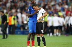 华体会国米赞助商-日本队碾压德国队，黄鸭组合统治全场的简单介绍