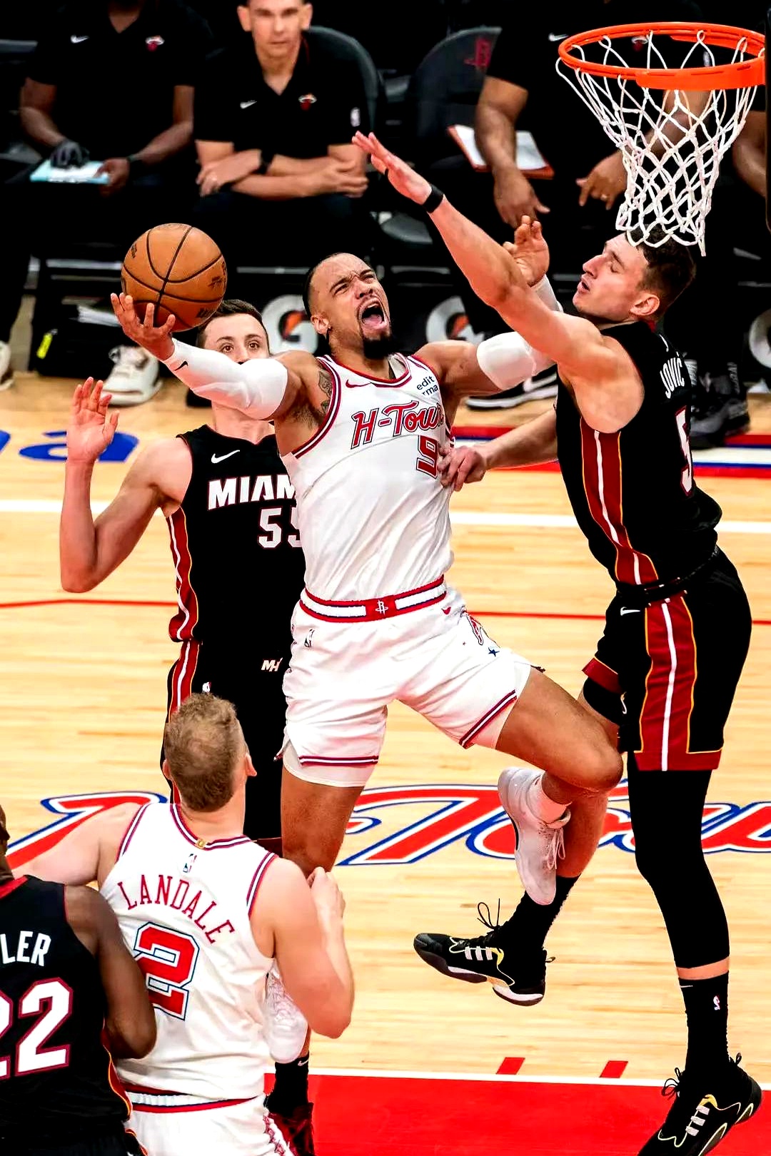 活塞力克热火,迎来两连胜的简单介绍 活塞力克热火,迎来两连胜的简单介绍