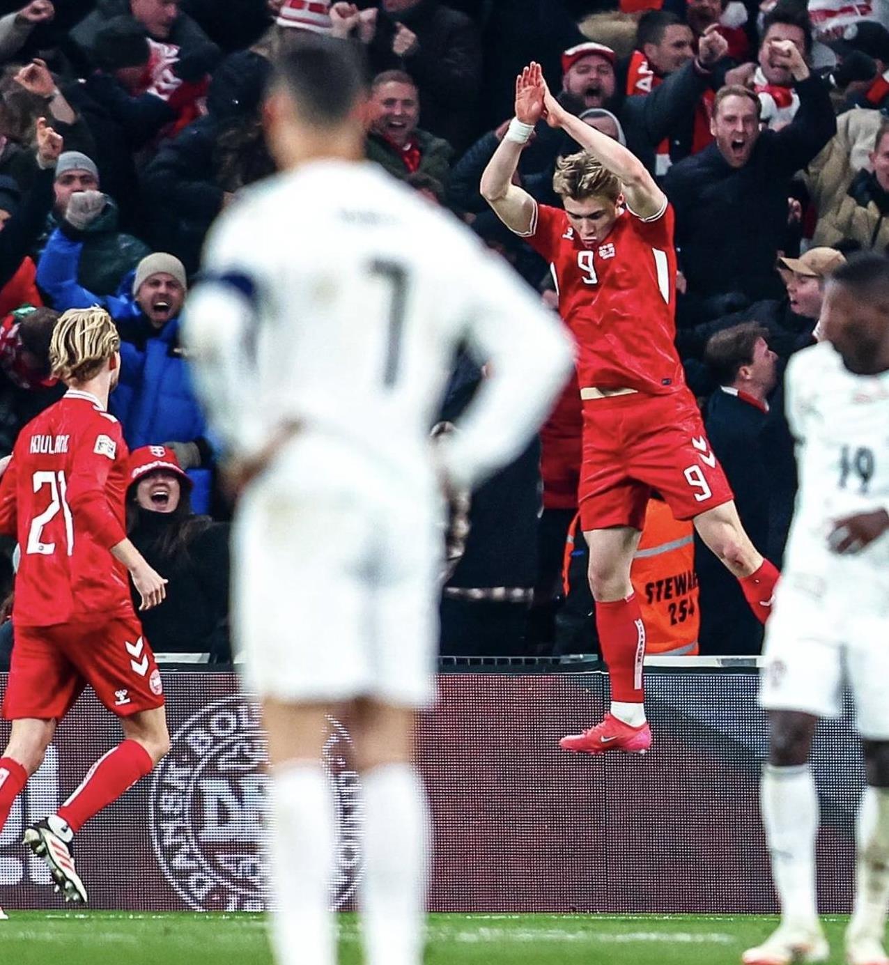 意大利艰难扳平葡萄牙,欧预赛悬念升腾 意大利艰难扳平葡萄牙,欧预赛悬念升腾