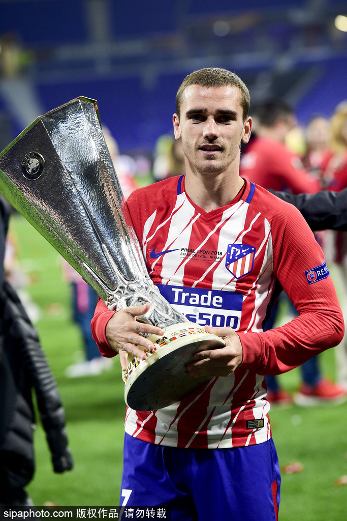 意大利力克里昂，托雷斯制霸全场